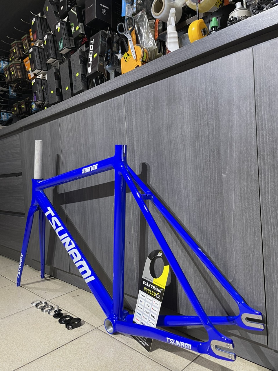 Khung sườn xe đạp Fixed Gear Tsunami SNM100 Blue