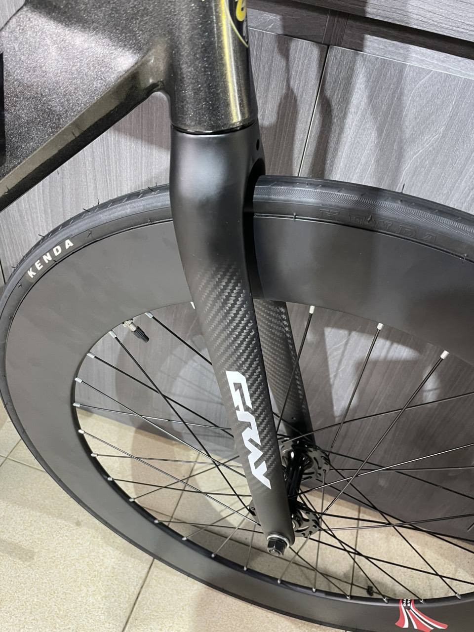 Xe đạp Fixed Gear Gray F15 full nhôm vành cao 8 phân