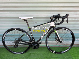 Xe đạp đua Giant Defy Advanced 2 Disc Shimano 105 5800 Đen trắng 97%