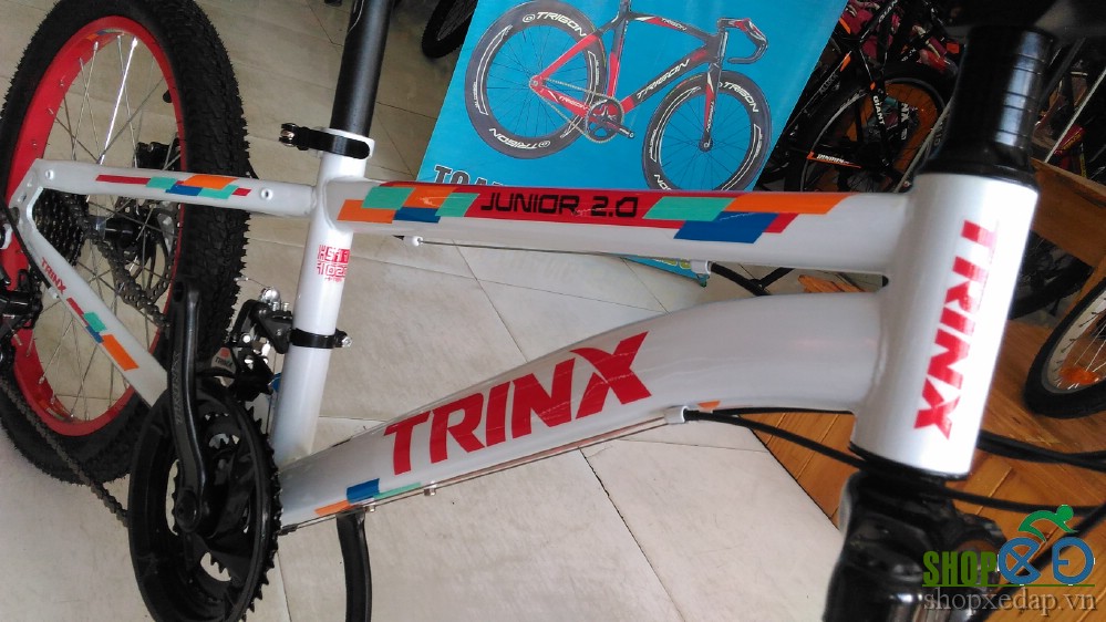 Xe đạp trẻ em TRINX JUNIOR2.0 2017 Trắng đỏ 